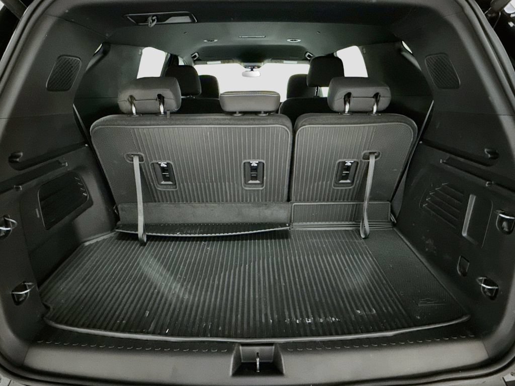 Used 2026 Chevrolet Traverse LT w/ LPO, Floor Liner Package FWD image 27