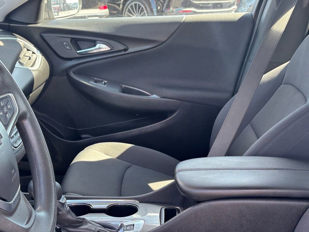 Used 2023 Chevrolet Malibu LT image 11