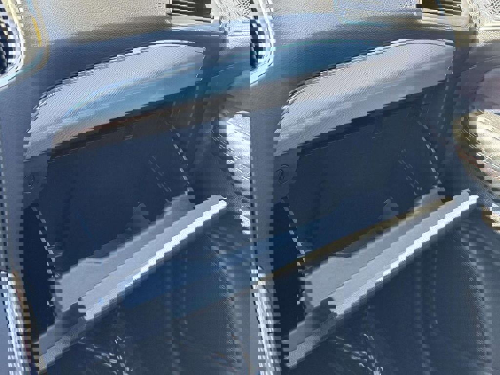 Used 2022 Ford Edge Titanium w/ Equipment Group 301A image 11