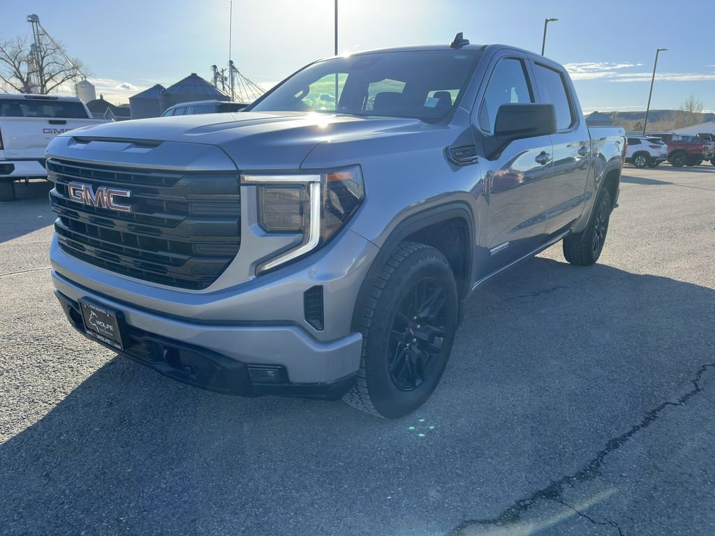 Used 2025 GMC Sierra 1500 Elevation AWD/4WD image 3
