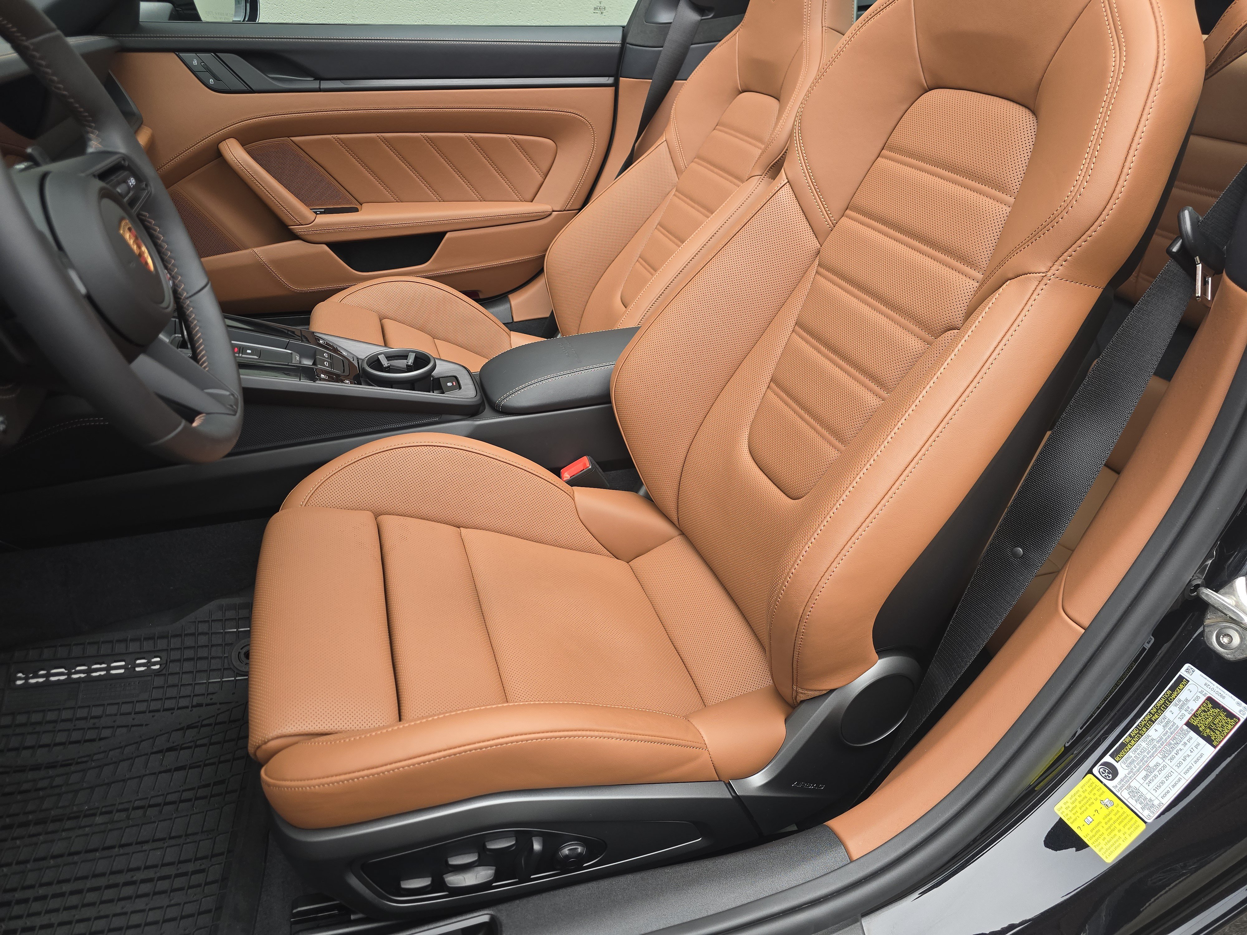 Certified 2025 Porsche 911 Targa 4 GTS AWD/4WD image 5