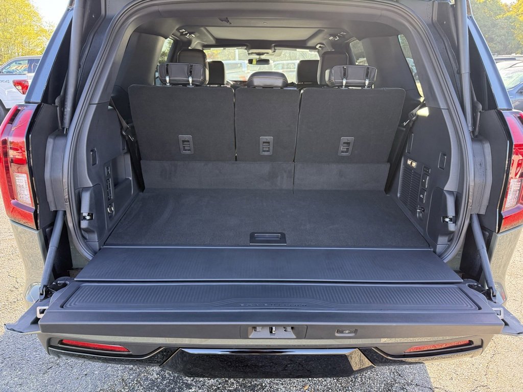 New 2025 Ford Expedition Tremor image 13