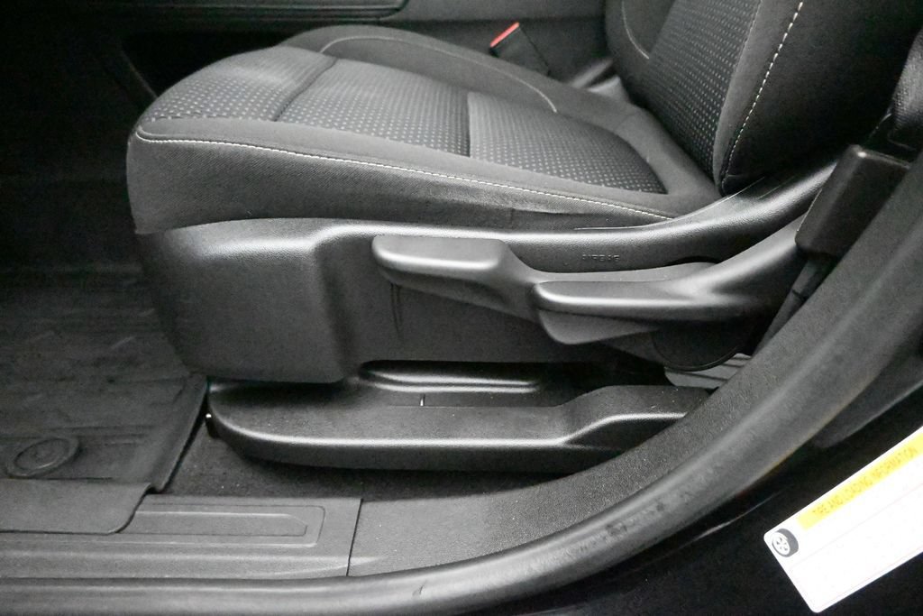 Used 2021 GMC Acadia SLE w/ LPO, Floor Liner Package AWD/4WD image 10
