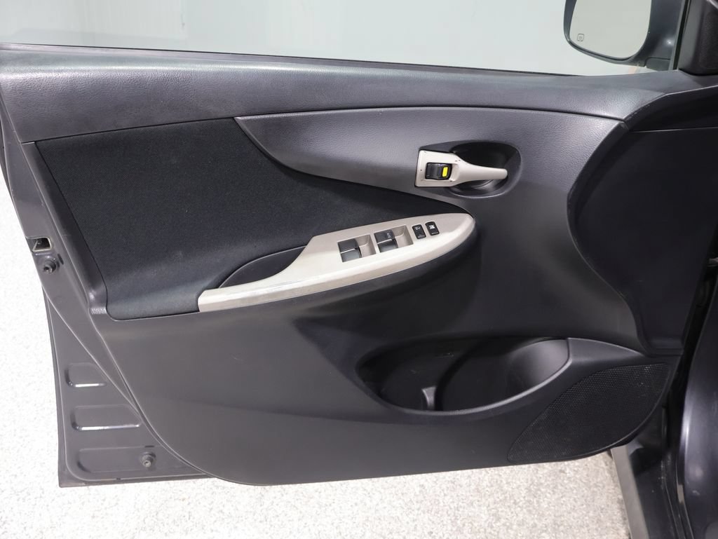 Used 2010 Toyota Corolla S FWD image 13
