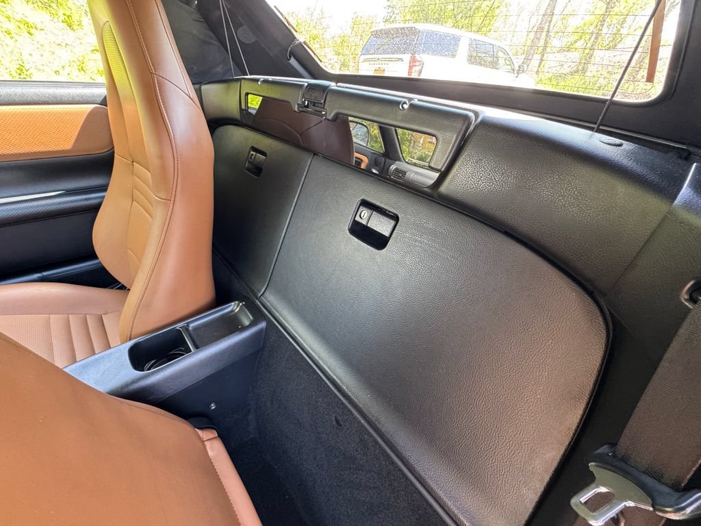 Used 2002 Toyota MR2 w/ Leather Pkg RWD image 11
