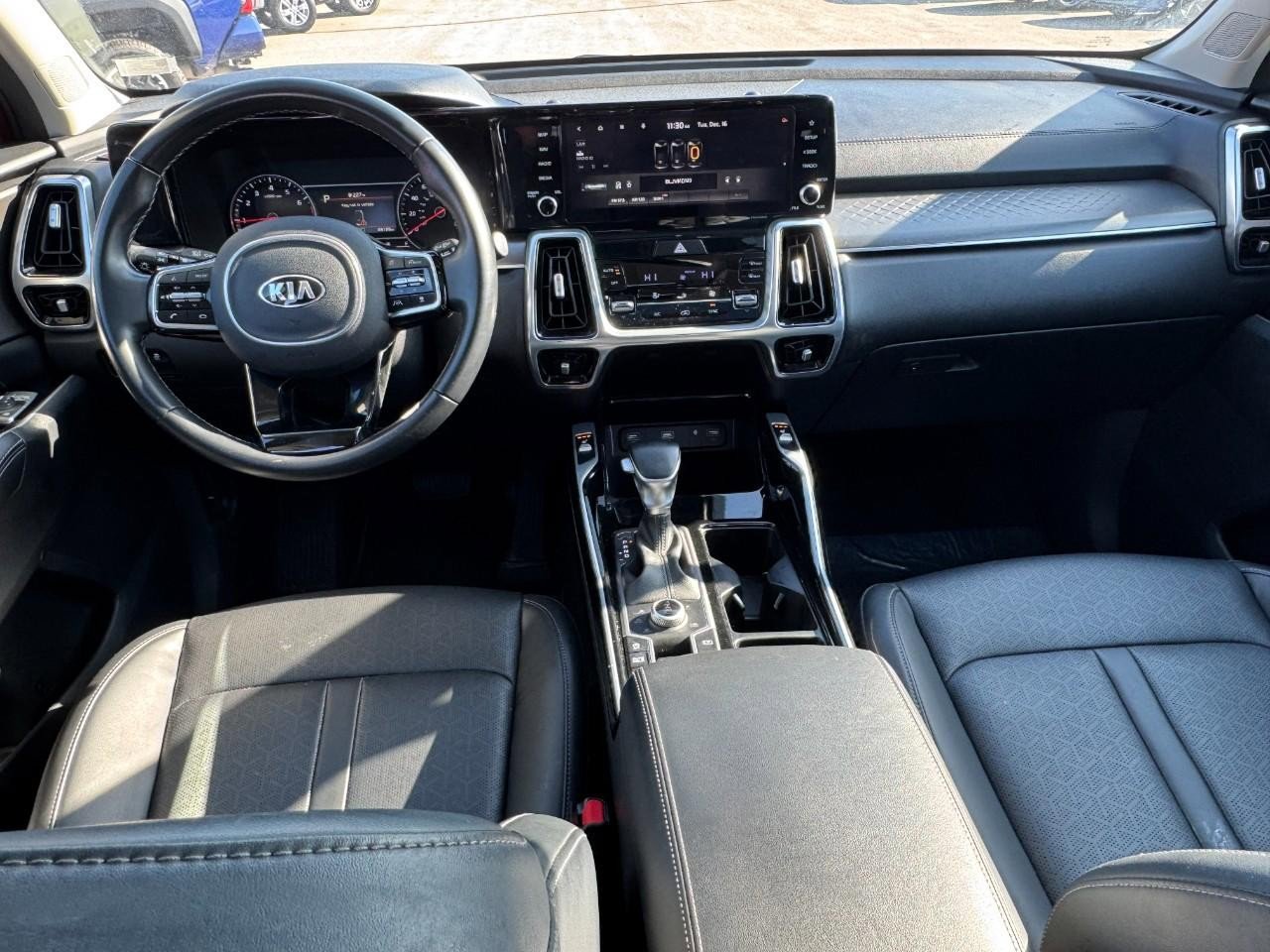 Used 2021 Kia Sorento SX image 12