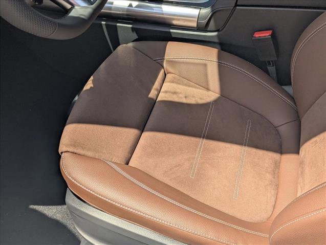 New 2026 Mercedes-Benz GLA 35 AMG 4MATIC video 4