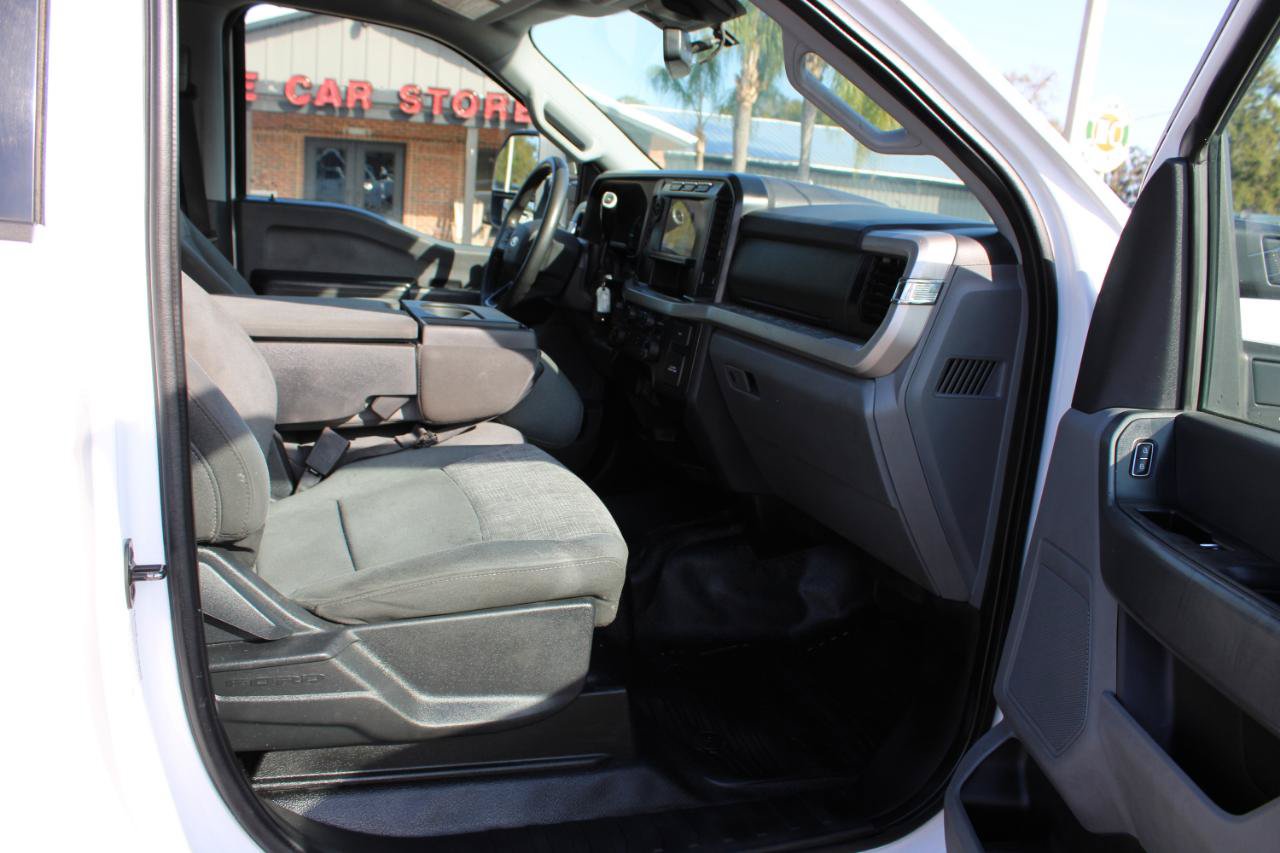 Used 2023 Ford F350 XLT w/ FX4 Off-Road Package AWD/4WD image 9