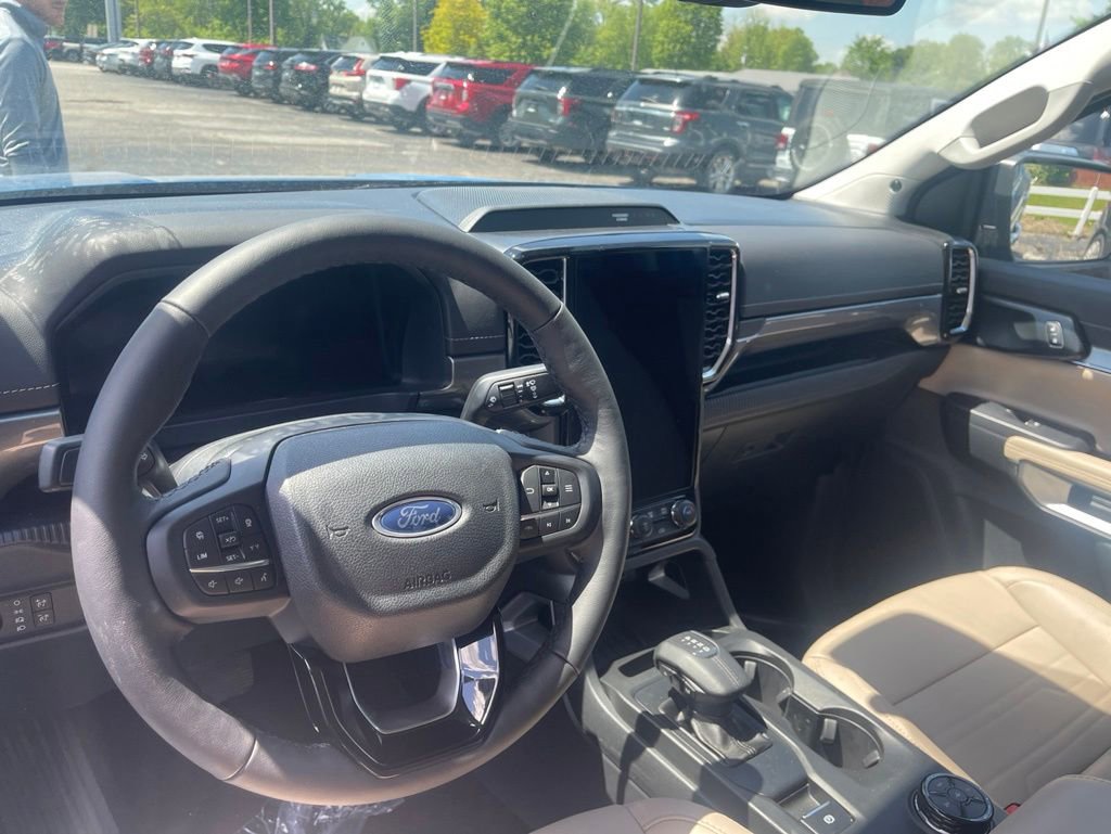 Used 2024 Ford Ranger Lariat w/ Advanced Towing Package AWD/4WD image 17