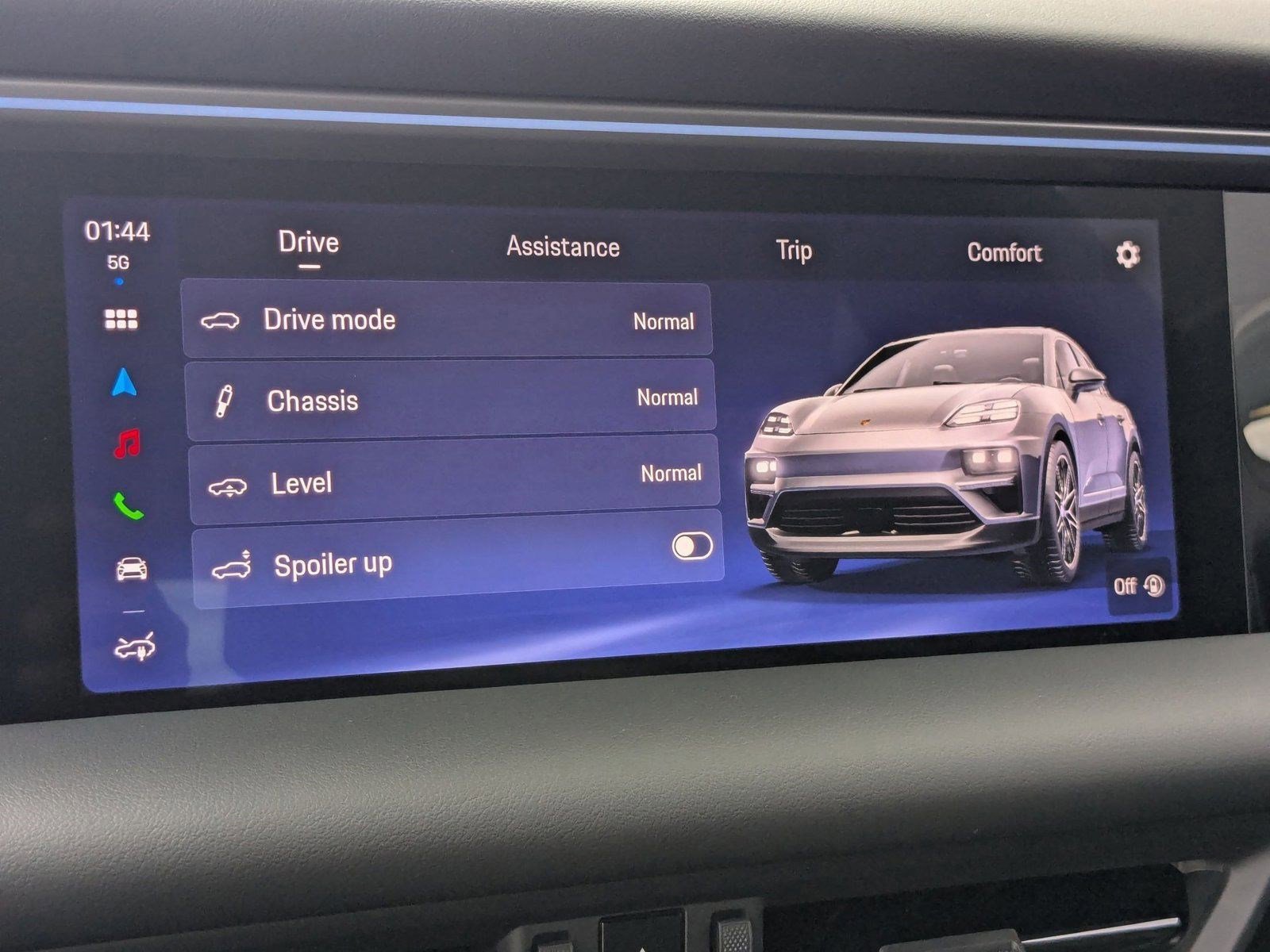 Certified 2025 Porsche Macan Electric RWD image 19