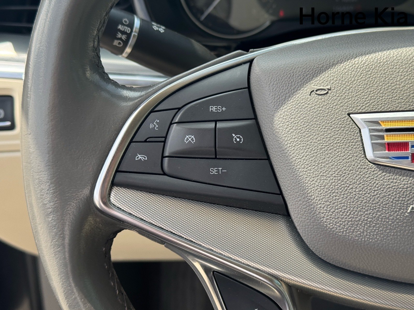Used 2022 Cadillac XT5 Premium Luxury FWD image 18