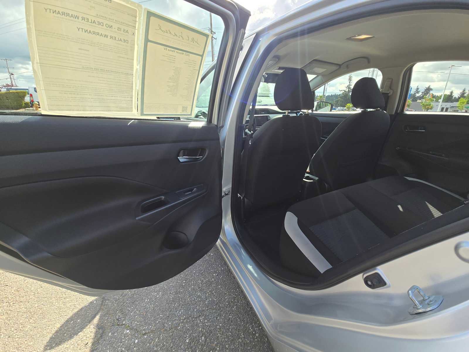 Used 2022 Nissan Versa SV w/ Trunk Package FWD image 15
