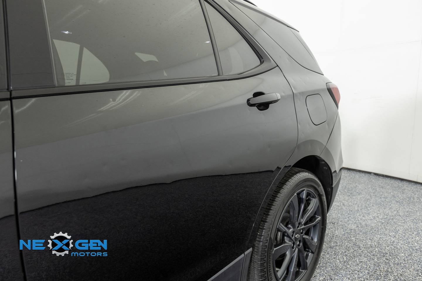 Used 2023 Chevrolet Equinox RS FWD image 51