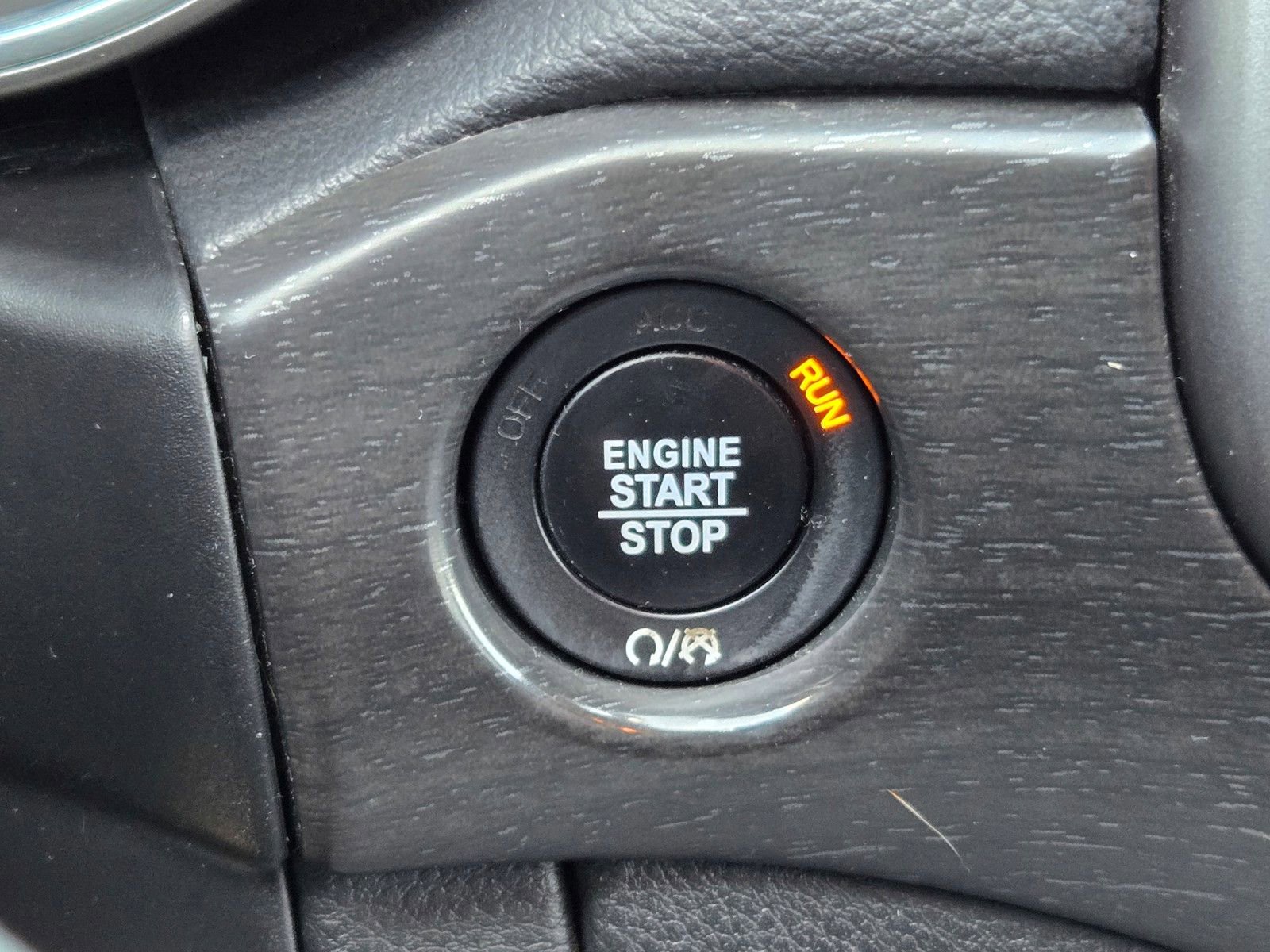 Used 2018 Jeep Grand Cherokee Laredo AWD/4WD image 18