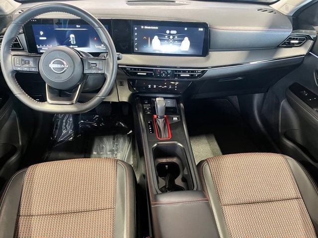 Used 2025 Nissan Kicks SR FWD image 10