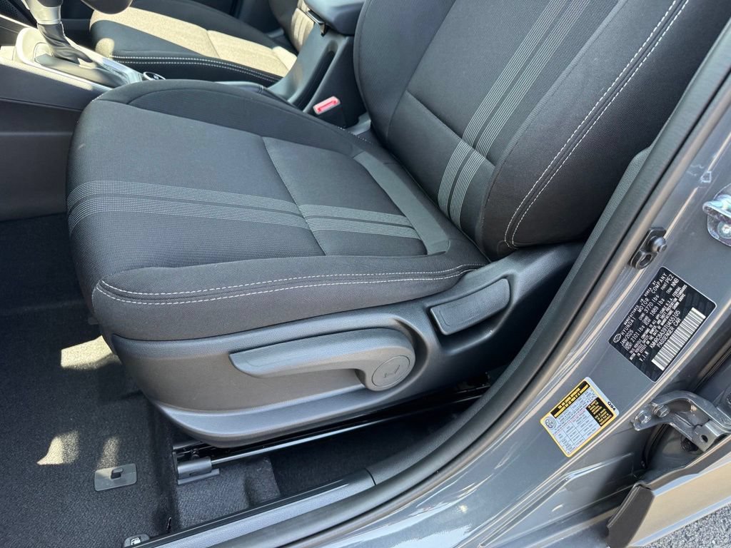 Used 2026 Hyundai Venue SEL FWD image 35