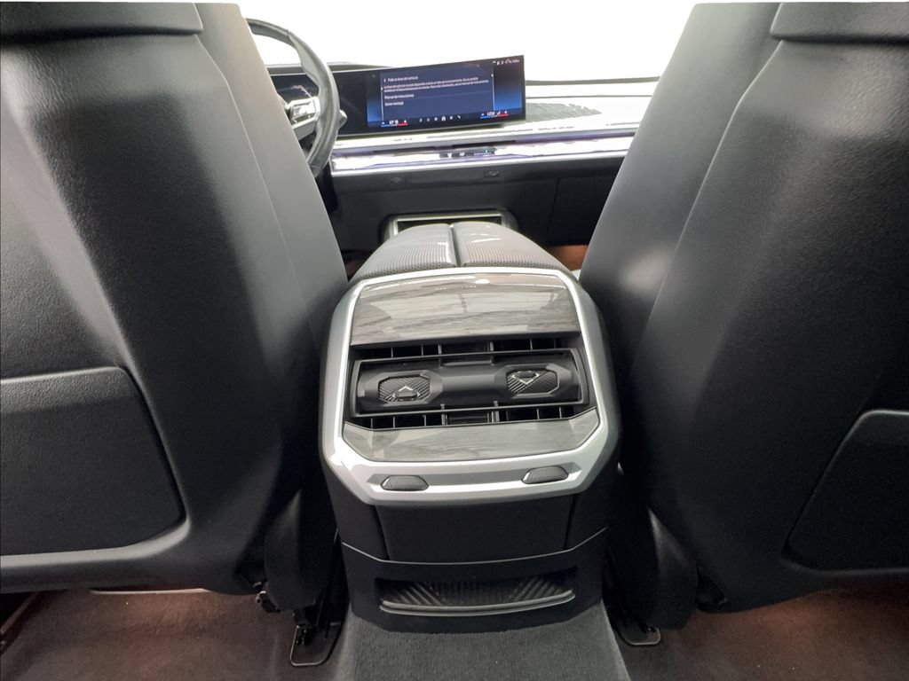 Used 2024 BMW 740i RWD image 40