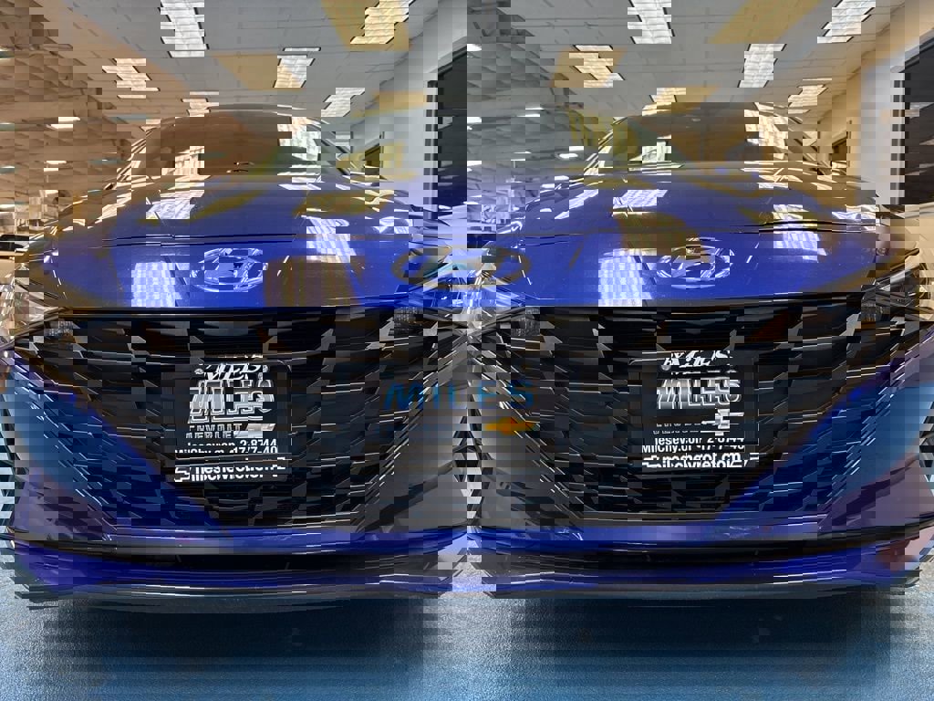 Used 2023 Hyundai Elantra SEL image 12