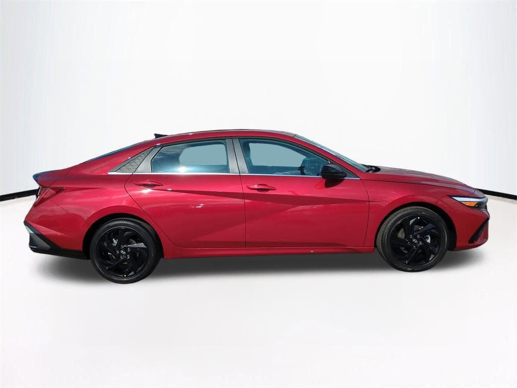 New 2026 Hyundai Elantra SEL Sport image 4