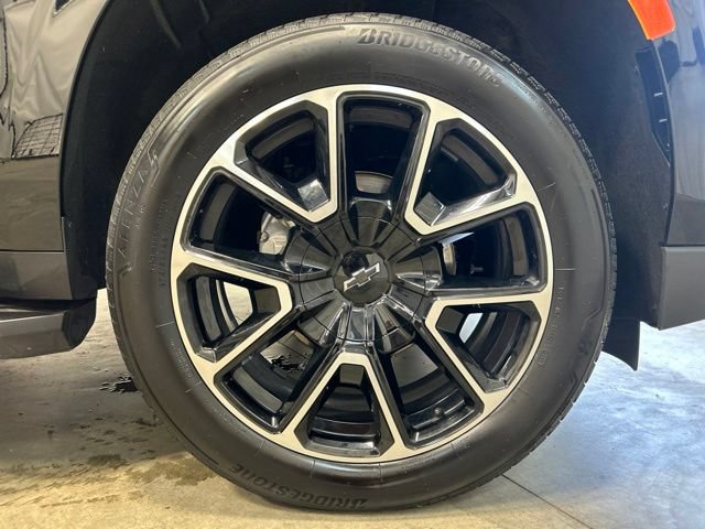 Used 2024 Chevrolet Tahoe RST w/ Luxury Package AWD/4WD image 10