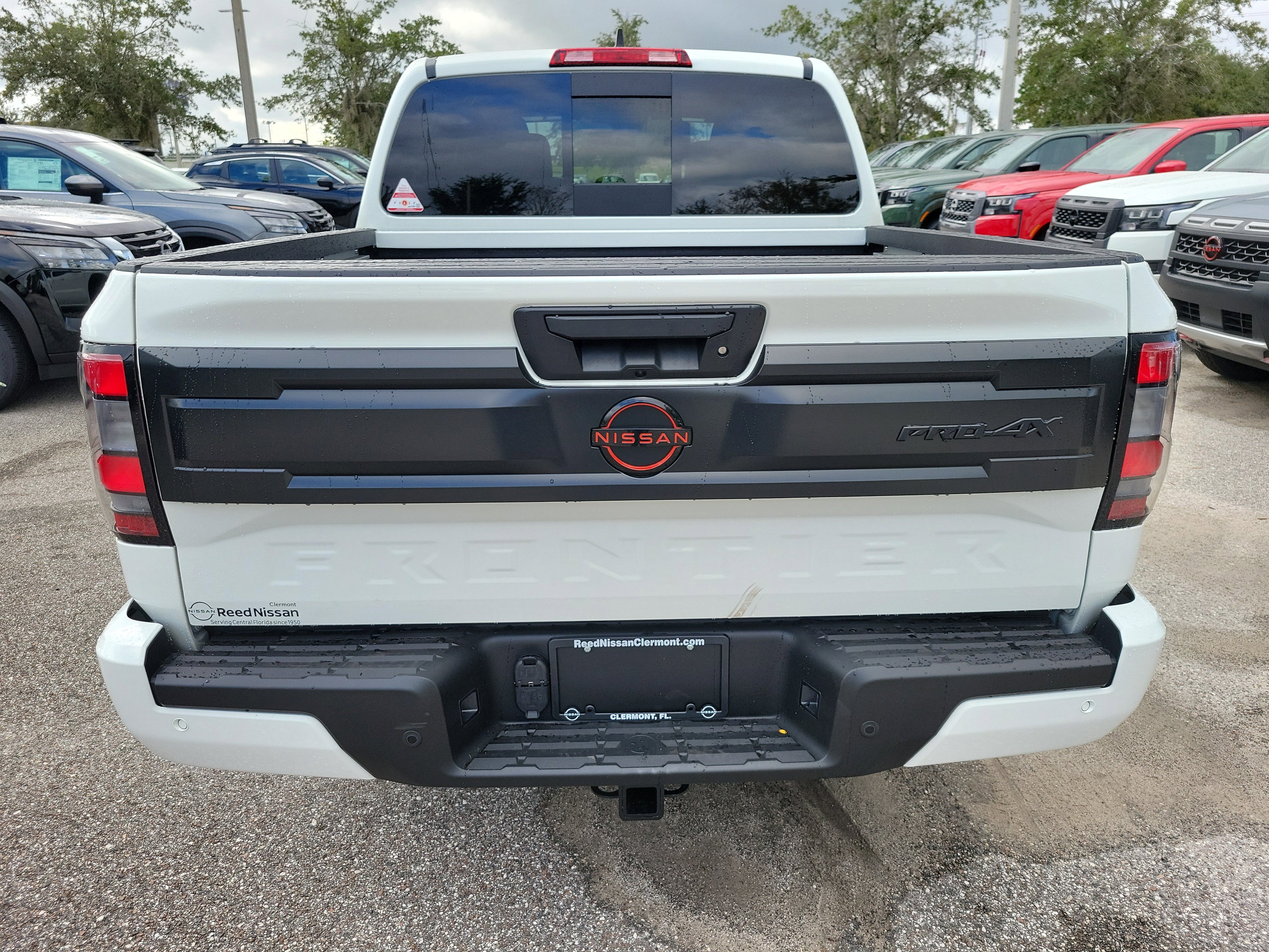 New 2026 Nissan Frontier PRO-4X w/ Pro-4x Convenience Package image 4