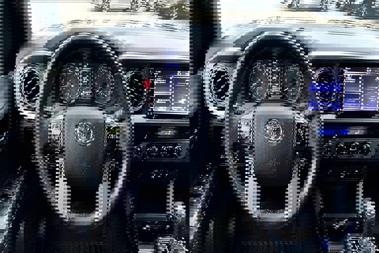 Certified 2022 Toyota Tacoma TRD Off-Road image 5