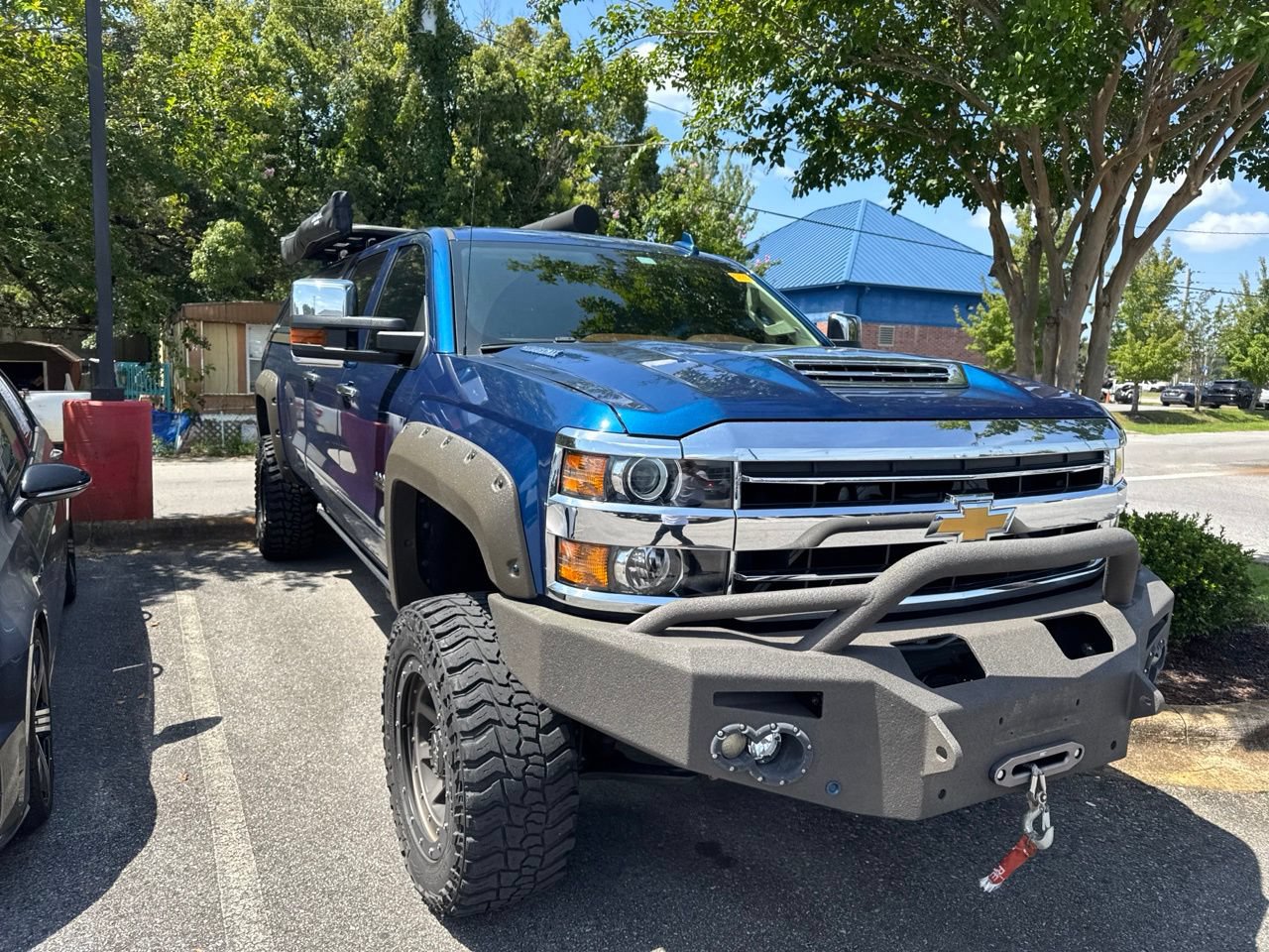 Used 2019 Chevrolet Silverado 3500 High Country w/ Duramax Plus Package AWD/4WD image 3