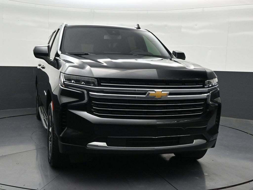 Used 2023 Chevrolet Suburban LT RWD image 8
