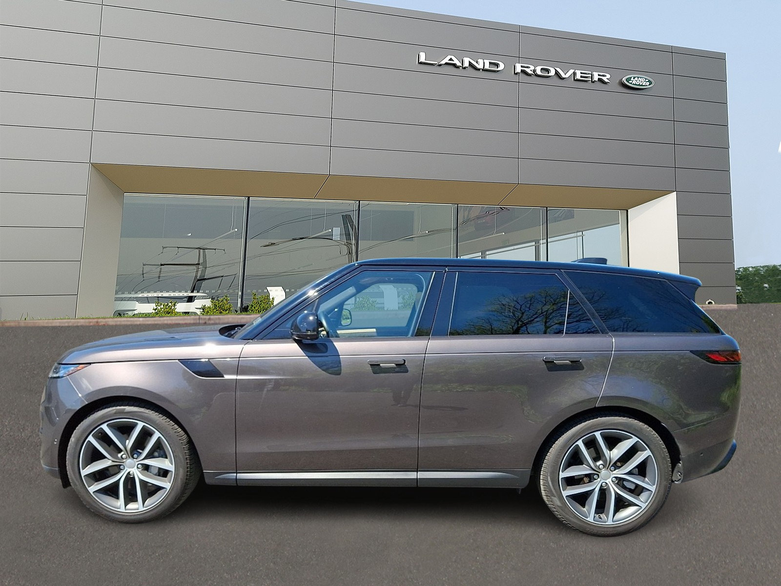 Used 2023 Land Rover Range Rover Sport SE AWD/4WD image 6