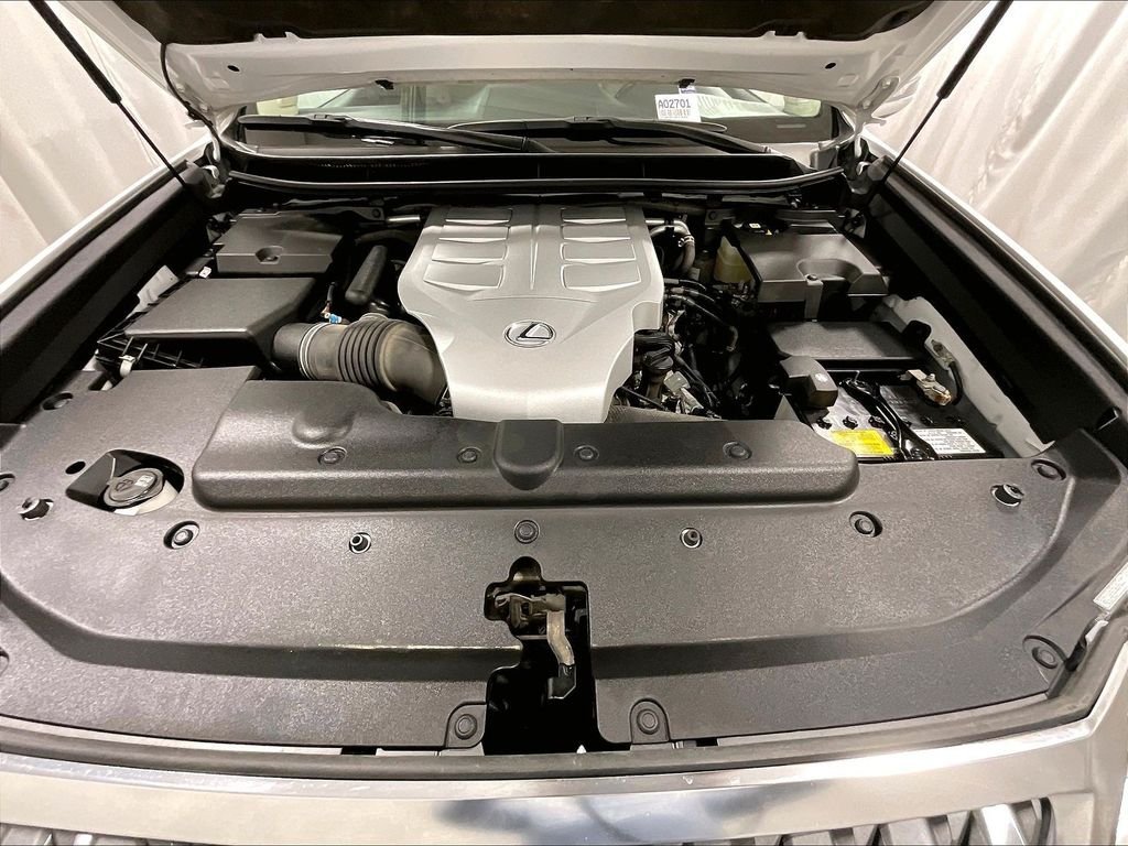 Used 2022 Lexus GX 460 Premium w/ Accessory Package AWD/4WD image 31