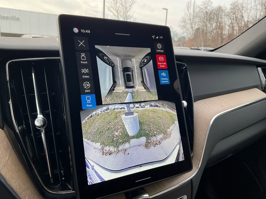 New 2026 Volvo XC60 B5 Plus w/ Protection Package Premier image 18