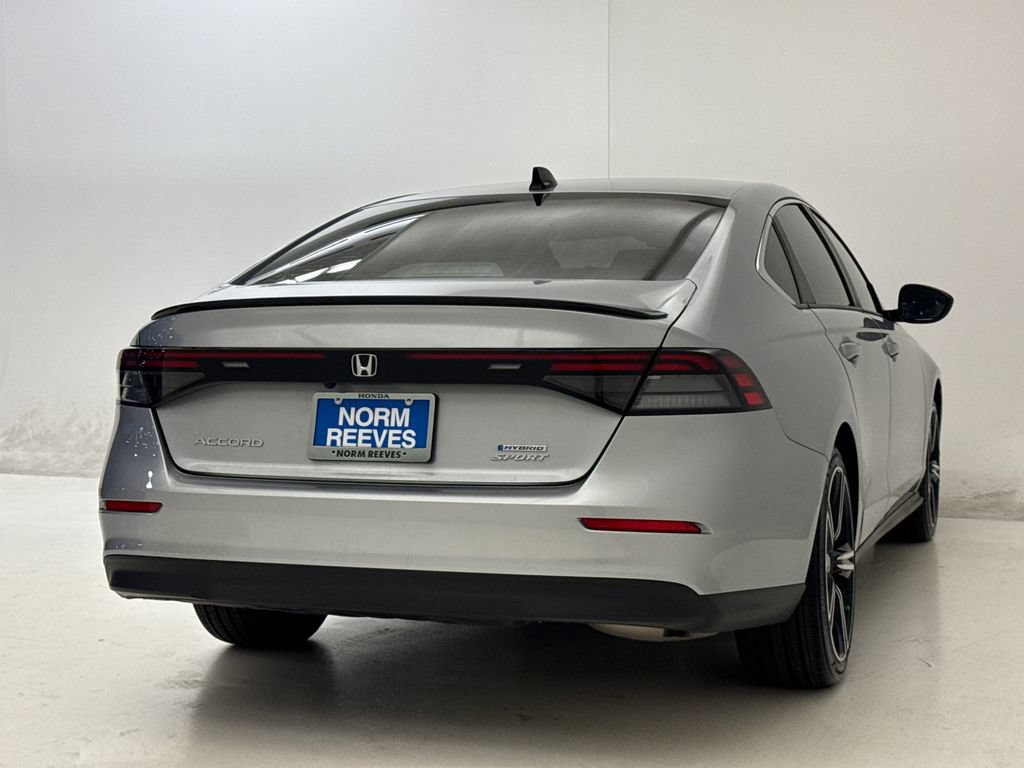 Used 2025 Honda Accord Sport image 9