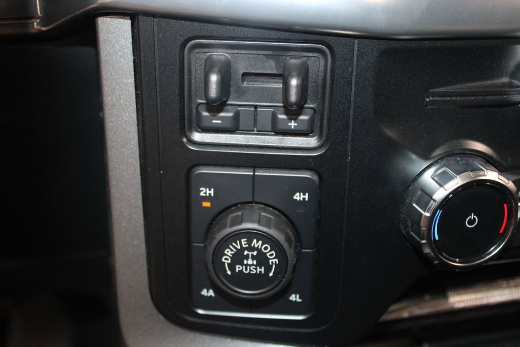 Used 2023 Ford F150 Lariat w/ Equipment Group 502A High AWD/4WD image 43