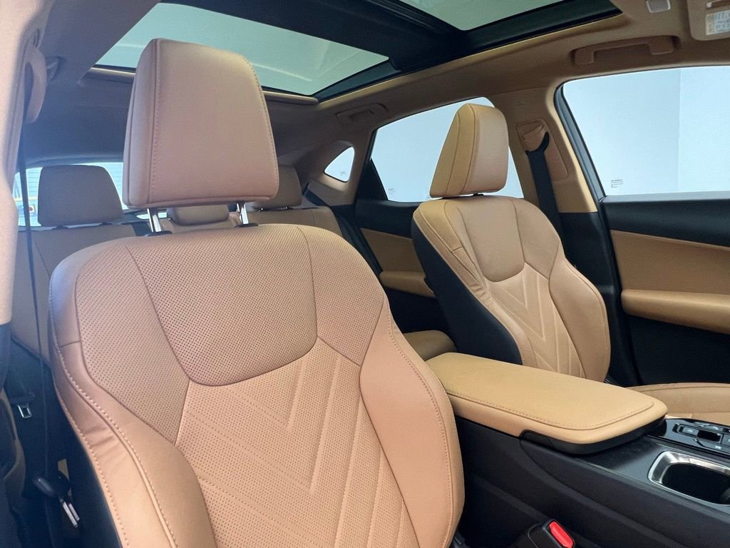 Used 2023 Lexus NX 350h AWD w/ Vision Package image 7