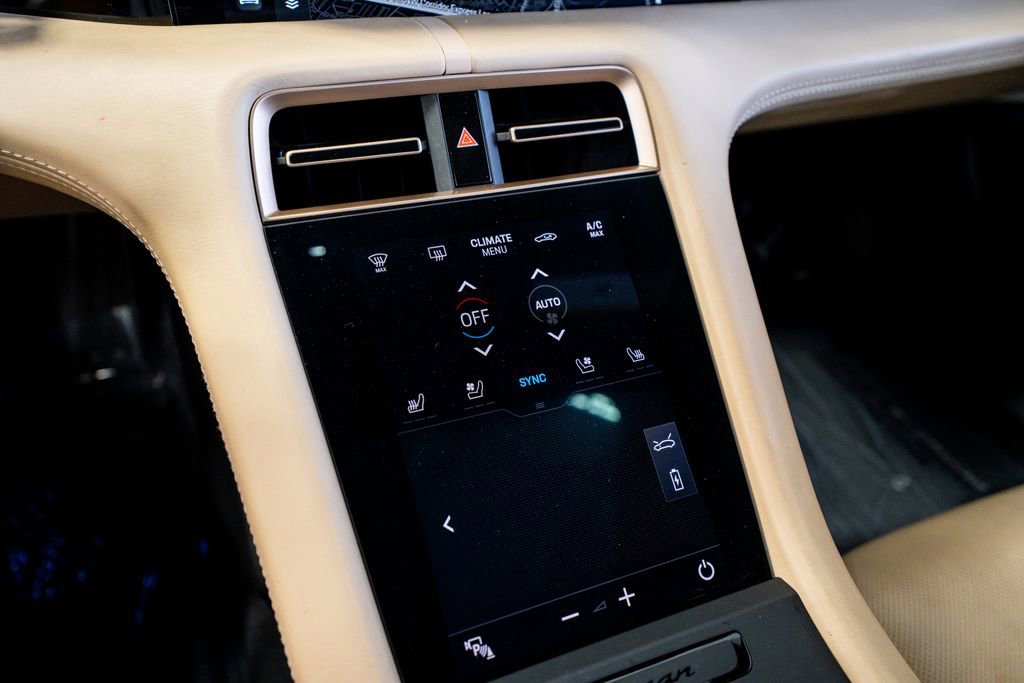 Used 2020 Porsche Taycan Turbo image 44