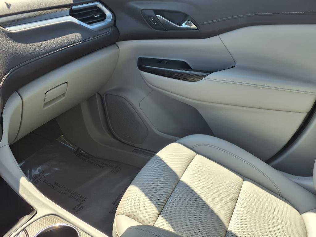 Certified 2023 GMC Acadia SLT image 23