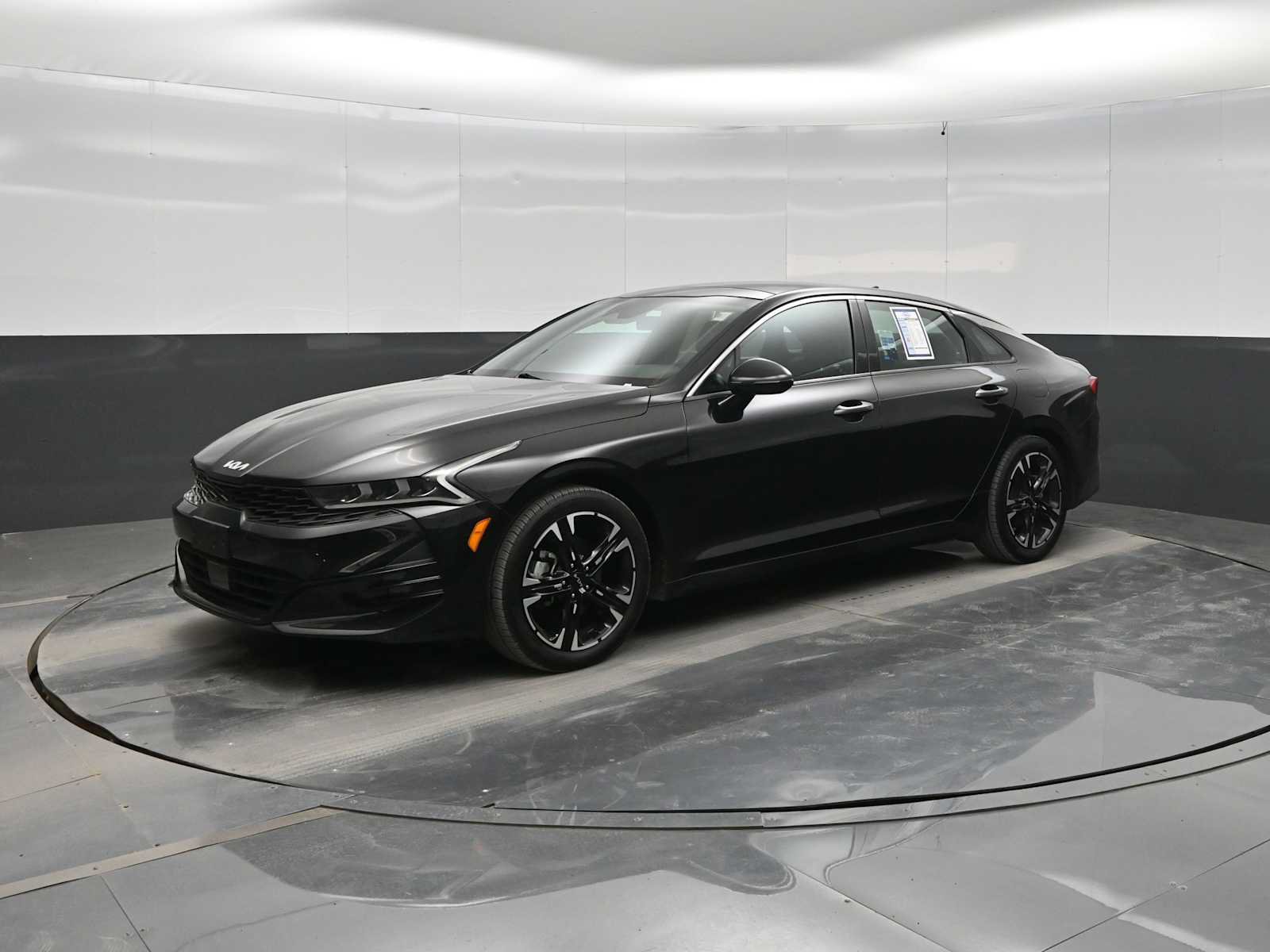 Used 2022 Kia K5 GT-Line w/ GT-Line Awd Premium Package image 4
