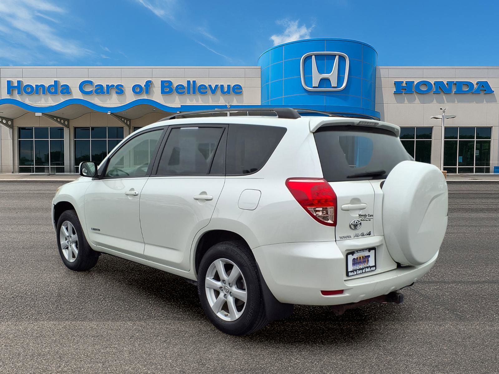 Used 2008 Toyota RAV4 Limited AWD/4WD image 3