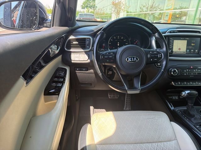 Used 2017 Kia Sorento SX AWD/4WD image 6