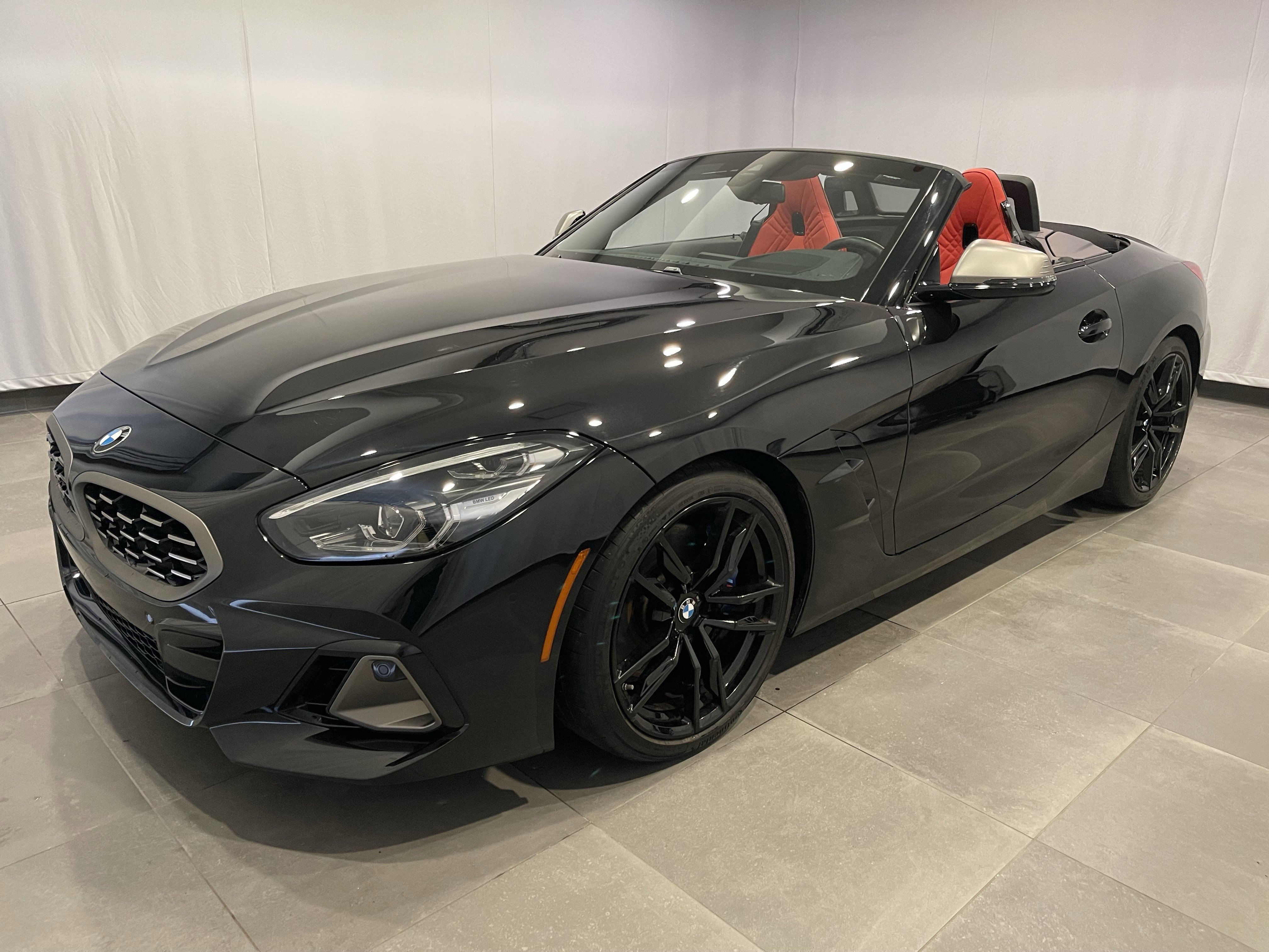 Used 2025 BMW Z4 M40i w/ Premium Package image 27