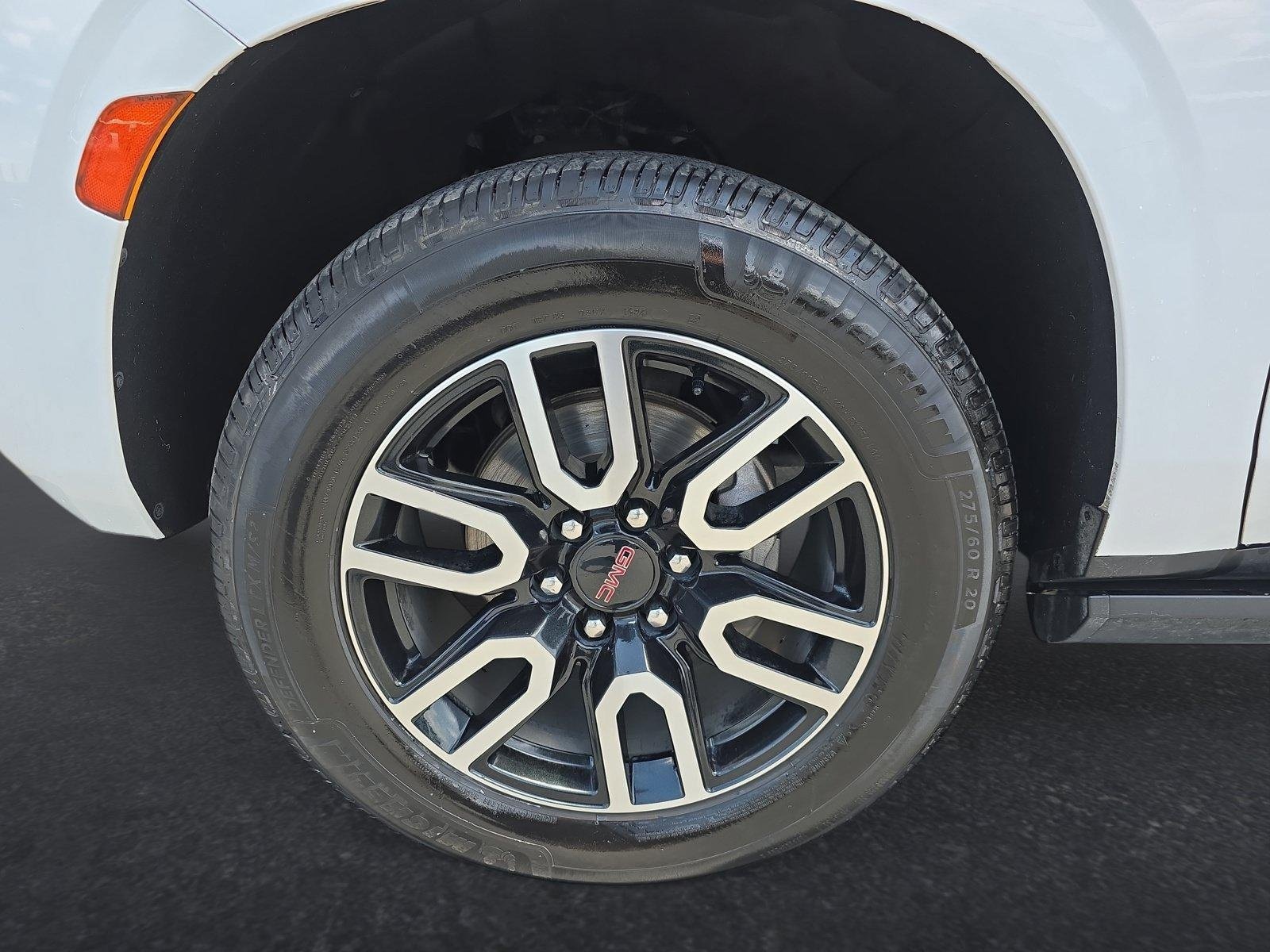 Certified 2021 GMC Yukon AT4 w/ AT4 Premium Plus Package AWD/4WD image 18