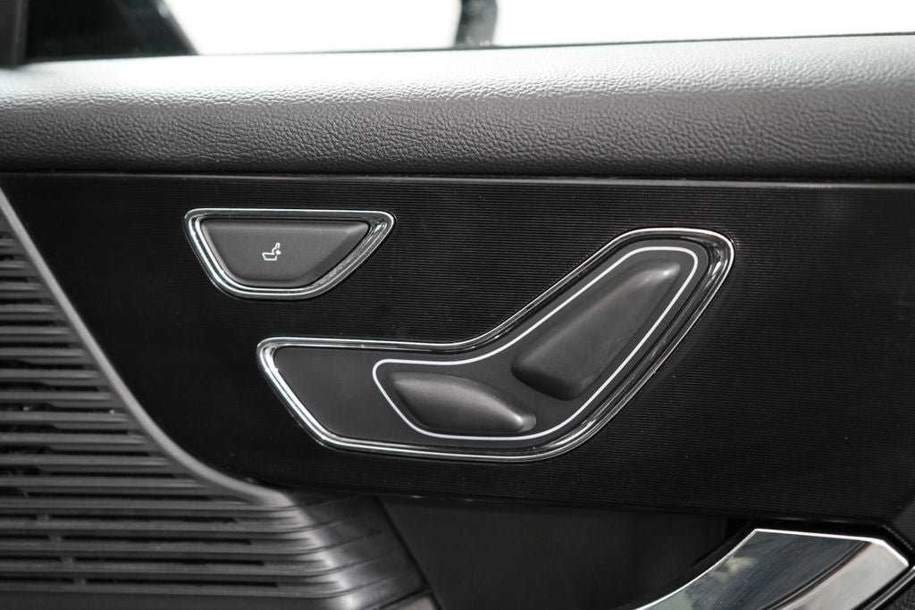 Used 2020 Lincoln Corsair AWD image 24