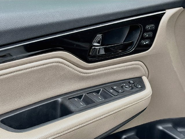 Used 2024 Honda Odyssey Elite image 18