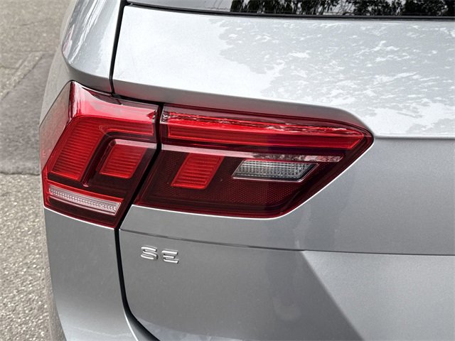 Used 2024 Volkswagen Tiguan SE R-Line image 40