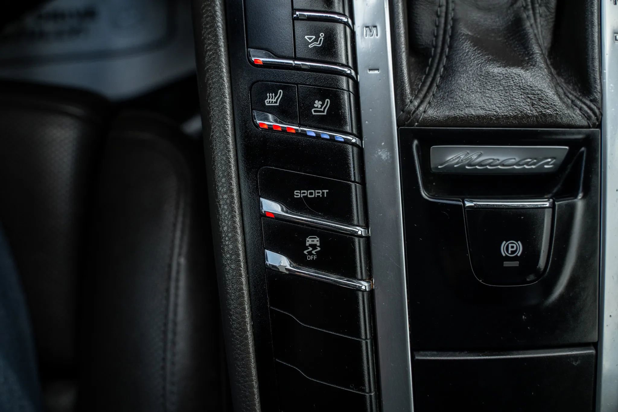 Used 2018 Porsche Macan S image 38