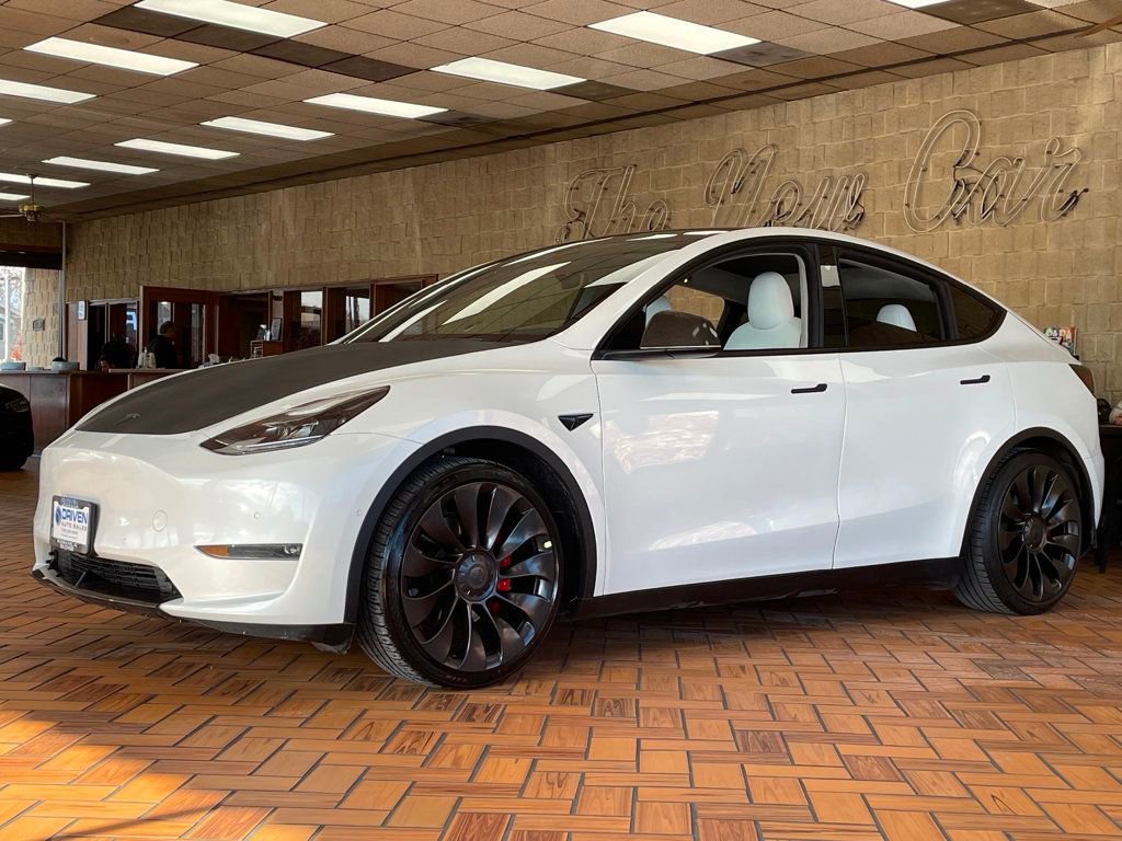 Used 2022 Tesla Model Y Performance image 5