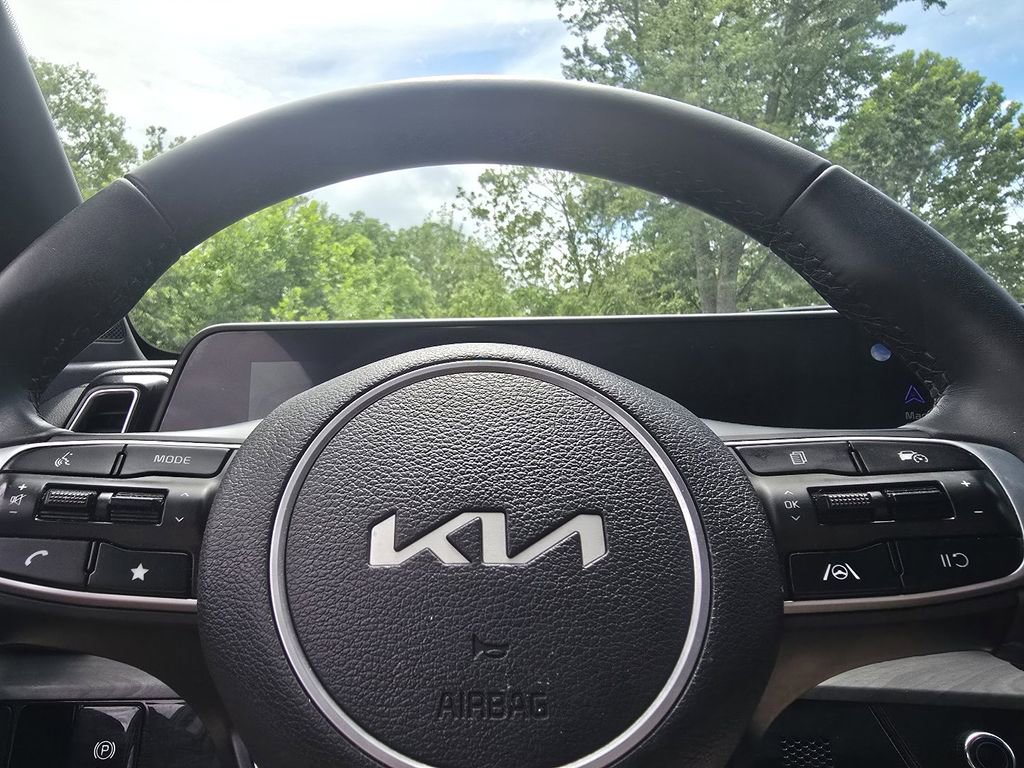 Used 2025 Kia Sportage X-Line w/ Premium Package AWD/4WD image 28