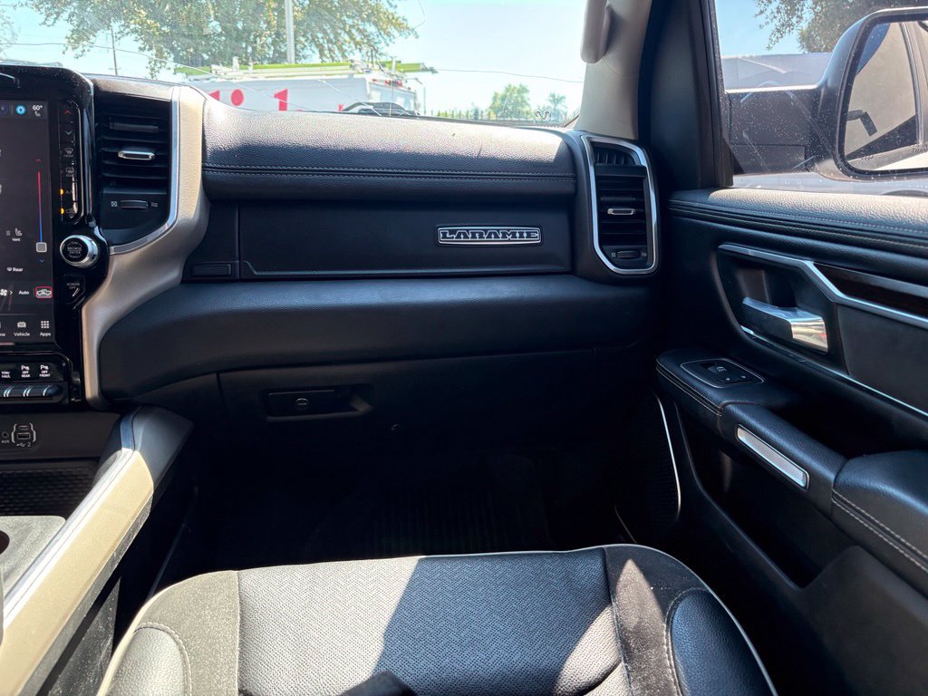 Used 2022 RAM 1500 Laramie AWD/4WD image 8