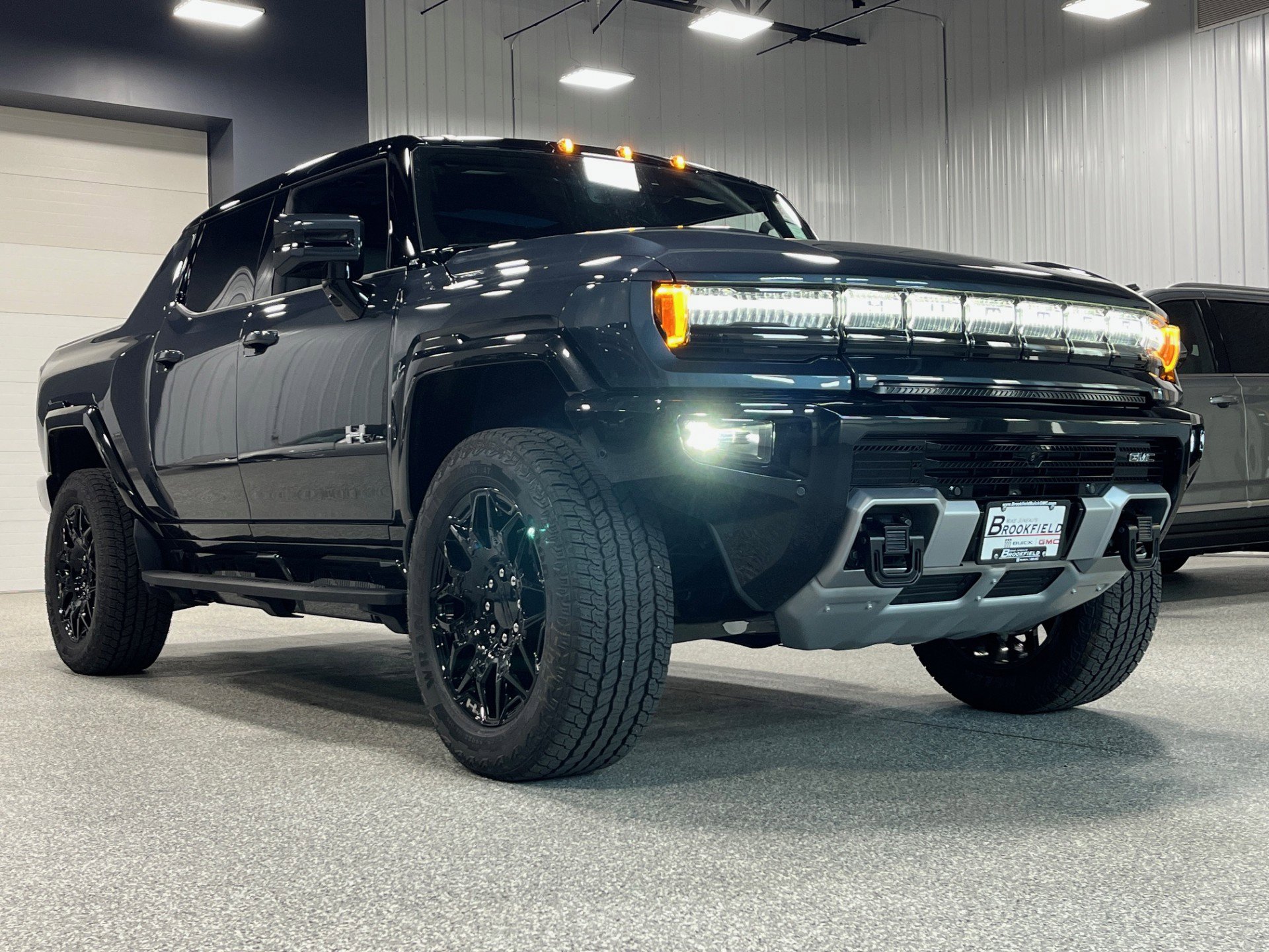 New 2025 GMC Hummer EV 2X image 7