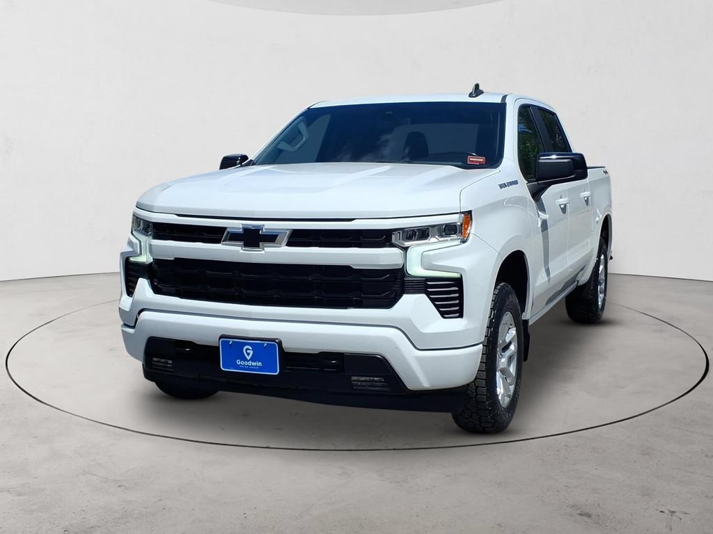 Used 2023 Chevrolet Silverado 1500 RST AWD/4WD image 2